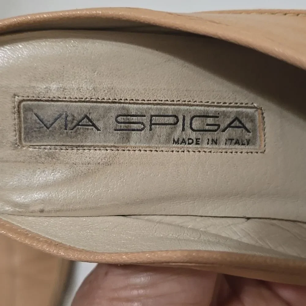 Via Spiga Tan Loafers Slip-Ons Shoes‎ 6.5